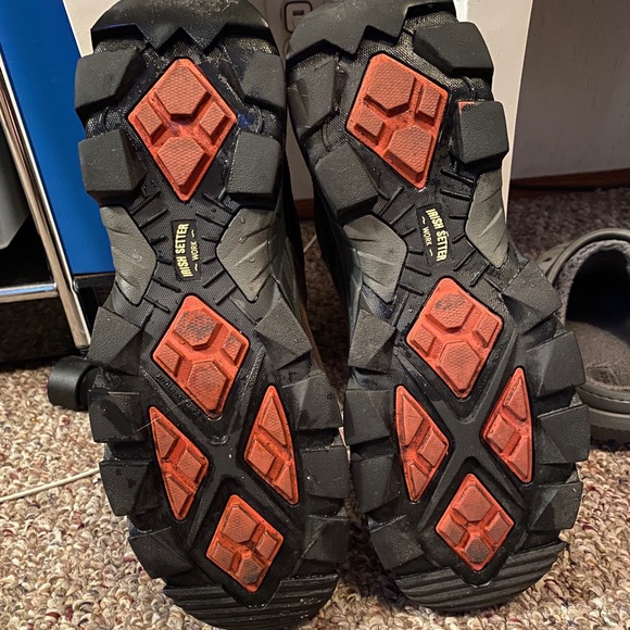 Men’s 9.5 RedWing Steel Toe Work Boot. - Picture 2 of 3